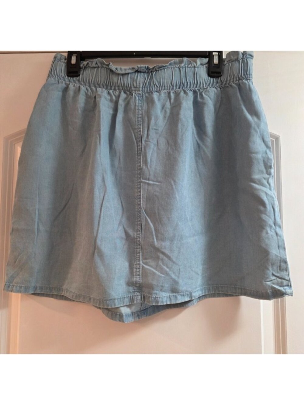 Light Blue Mini Skirt. Large - Picture 1 of 1
